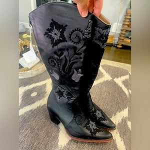 Gorgeous Embroidered Black Artemis Boots  NWT Never Worn